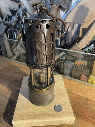 Alte antik bergbaulampe gruben - alte,